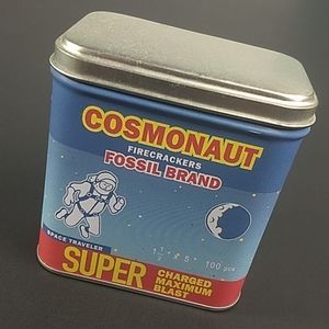 RARE Fossil "Cosmonaut" storage tin Fossil A013099 J BRC 9/99